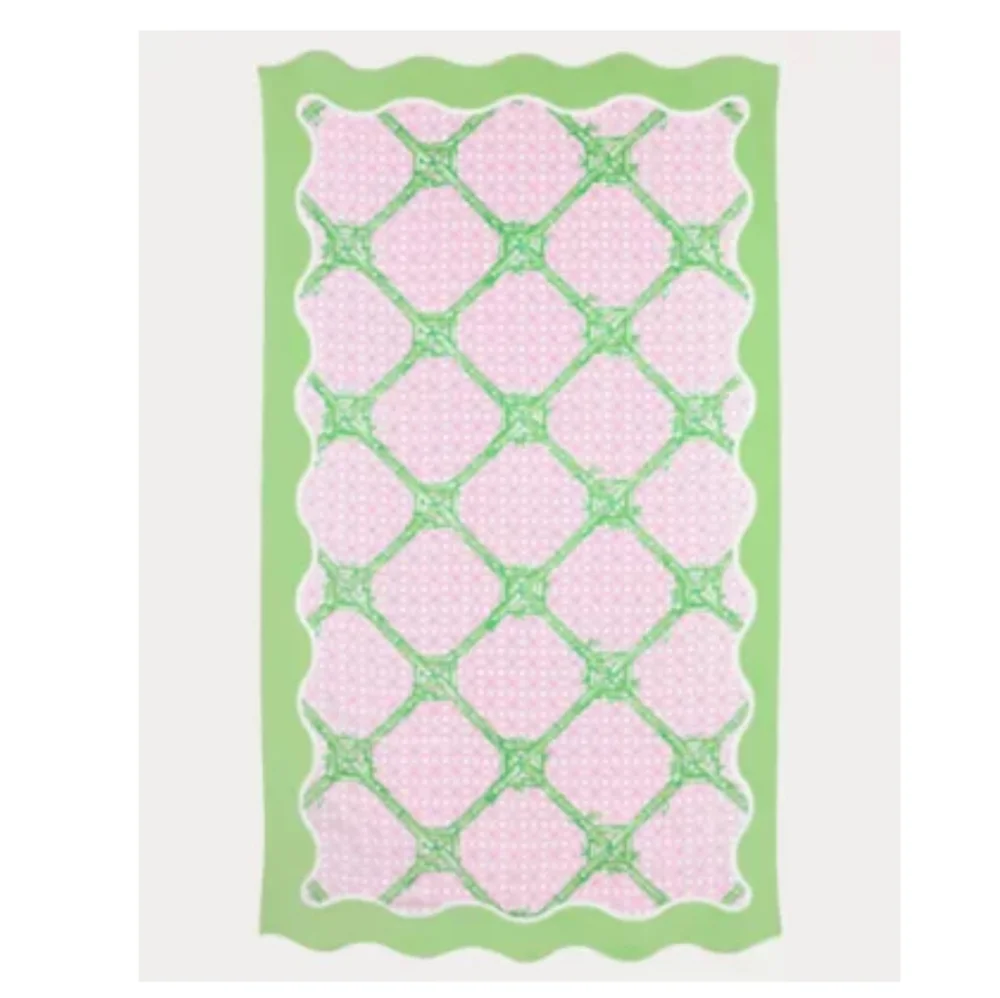 NWT Lilly Pulitzer Scallop Beach Towel